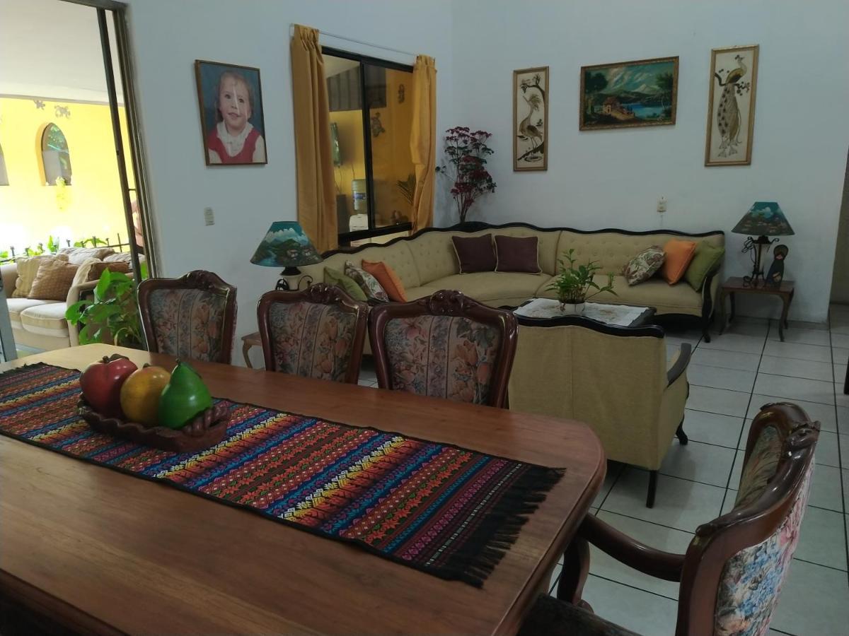 Hotel Antiguo Antiguo Cuscatlan Bagian luar foto