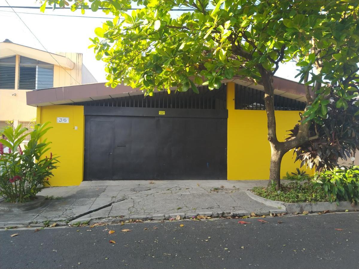 Hotel Antiguo Antiguo Cuscatlan Bagian luar foto