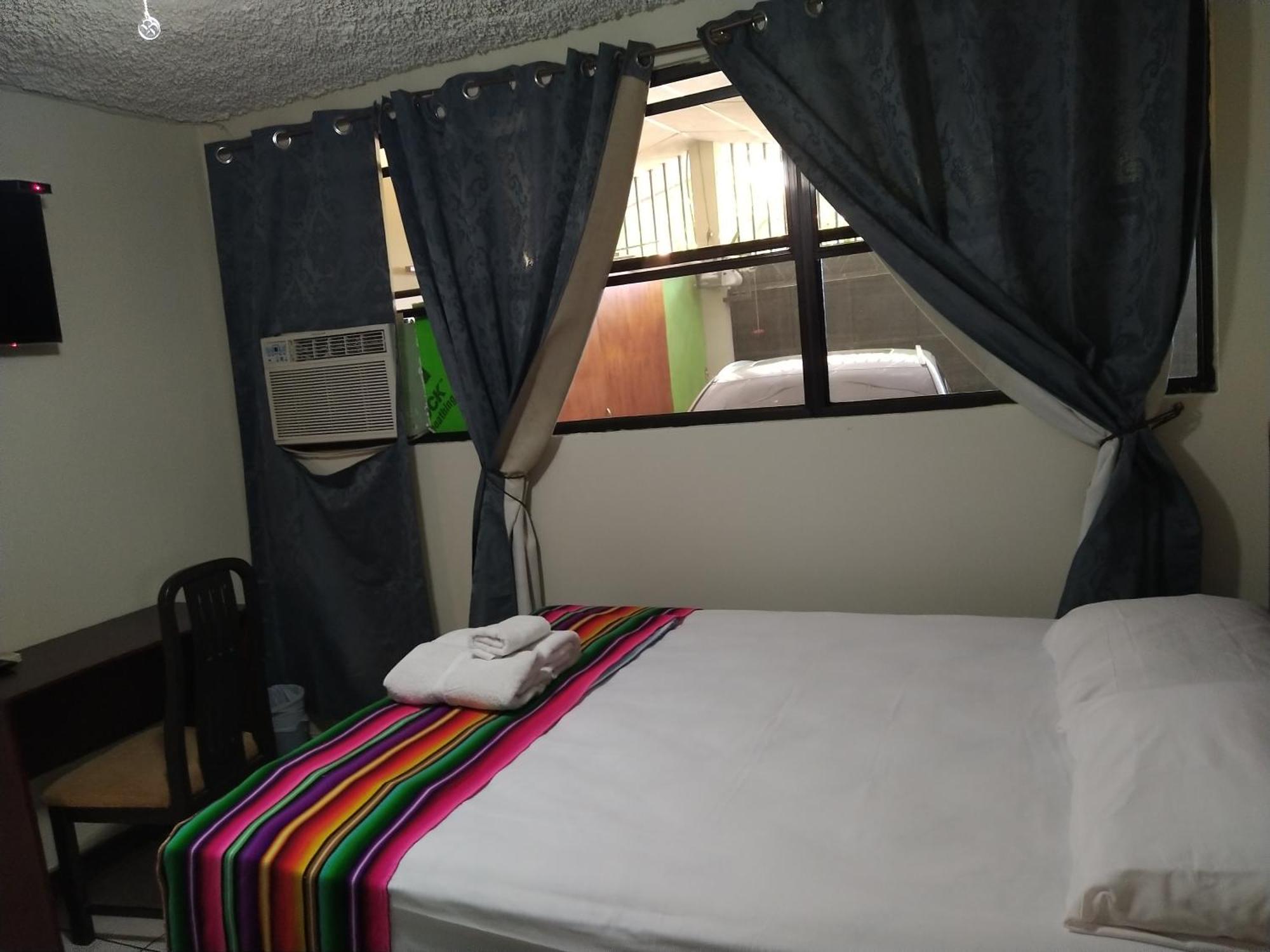 Hotel Antiguo Antiguo Cuscatlan Ruang foto