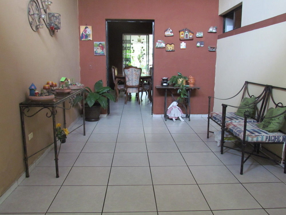 Hotel Antiguo Antiguo Cuscatlan Bagian luar foto