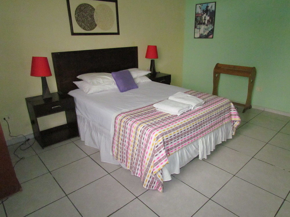 Hotel Antiguo Antiguo Cuscatlan Bagian luar foto